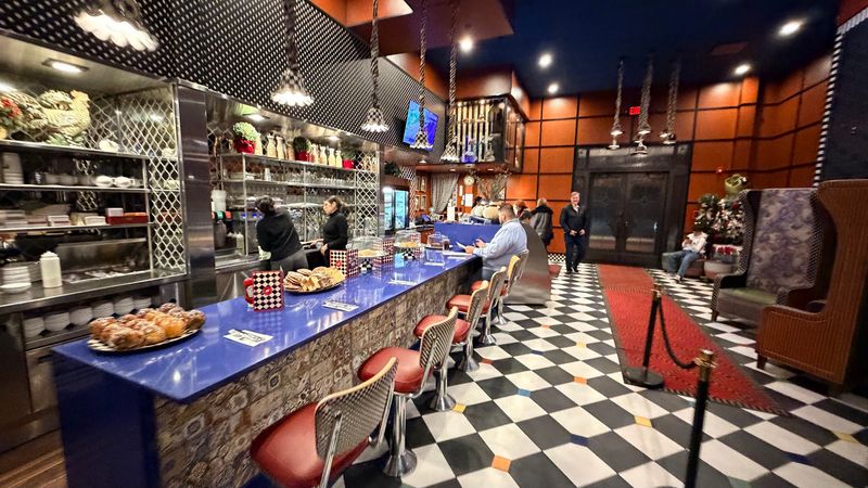 Crowds, lines, and how to time your visit