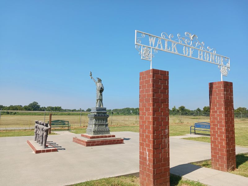Experience the Memorial Park's Touching Tributes to Veterans