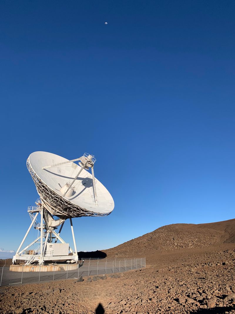 Take a sunset or stargazing trip to Maunakea (safely)