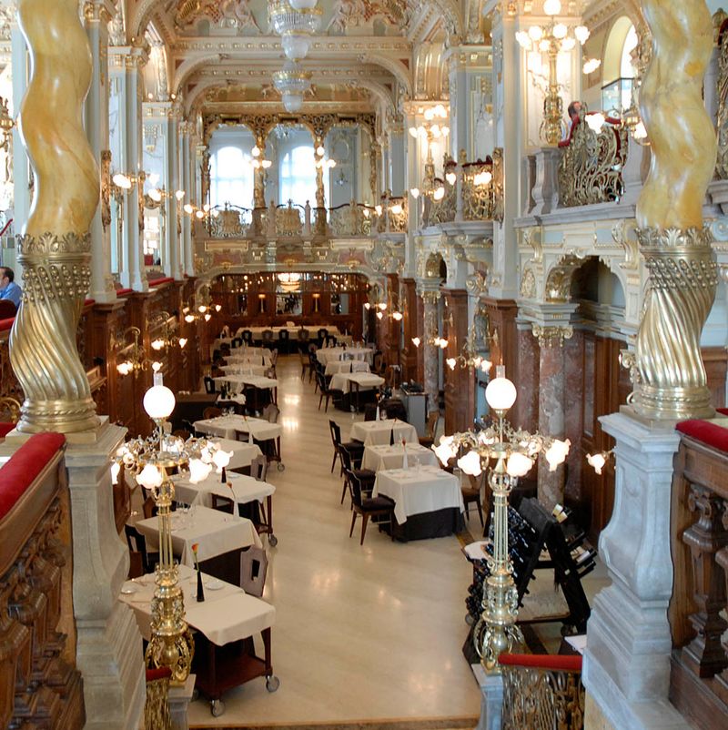 Expect lines and plan like a pro