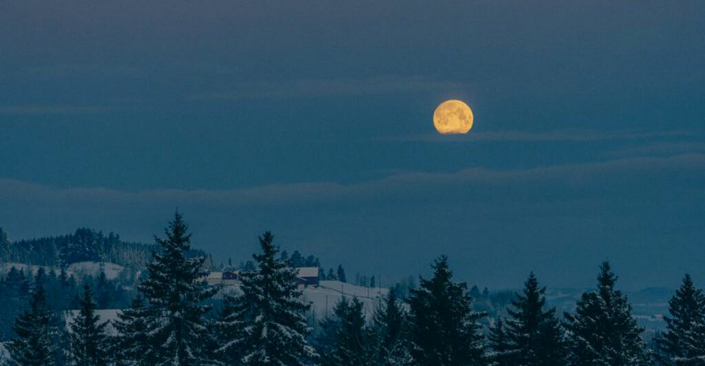 Don’t Miss the 2026 Snow Moon: A Rare Celestial Show and Occultation Event