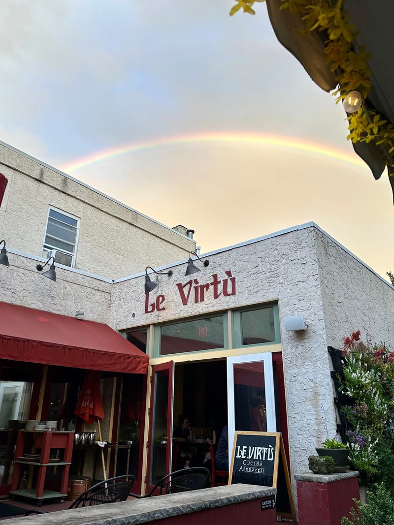 Le Virtù - Classic Italian on East Passyunk