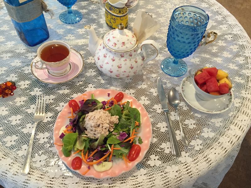 Teapots & Treasures Café - Juno Beach