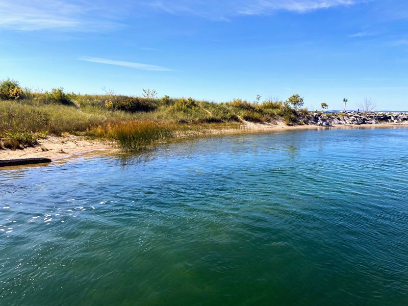 Van’s Beach and the Long Horizon