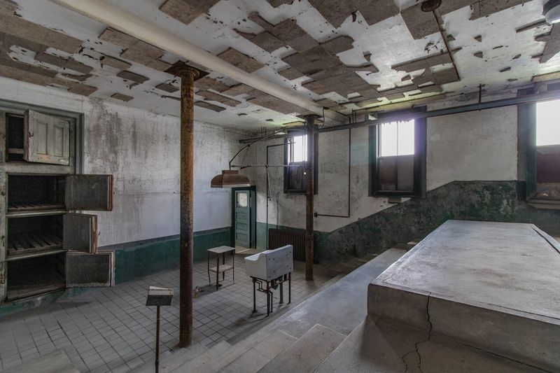 How the Hard Hat Tour Works