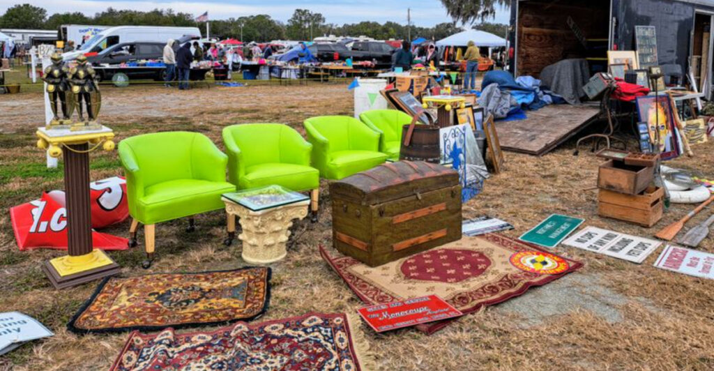 Explore This 35-Acre Florida Flea Market Families Have Loved for Decades