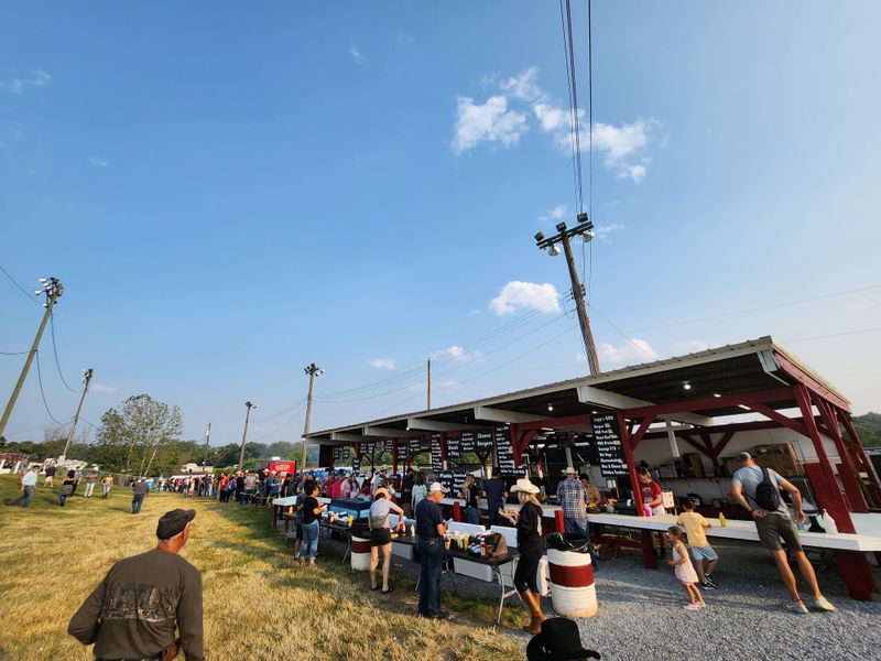 The Flea and Farmers Market Connection