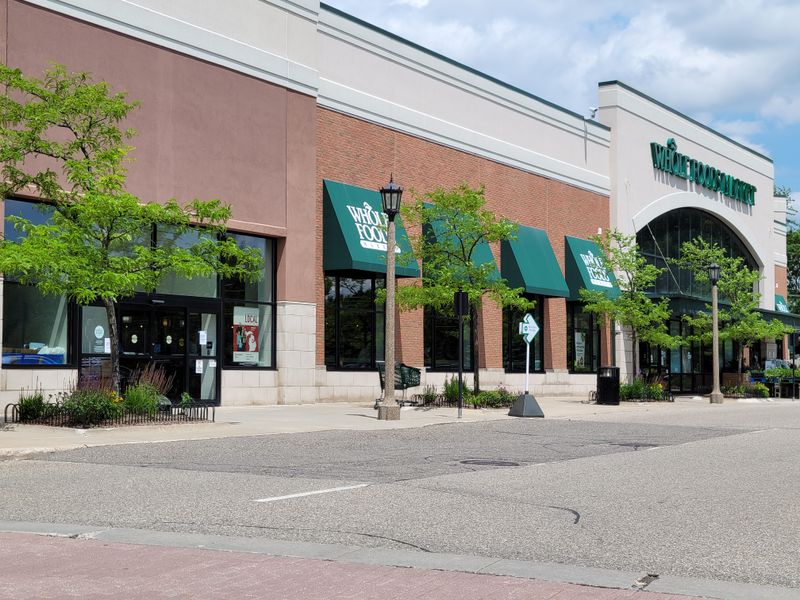 Wellness and everyday errands in one loop