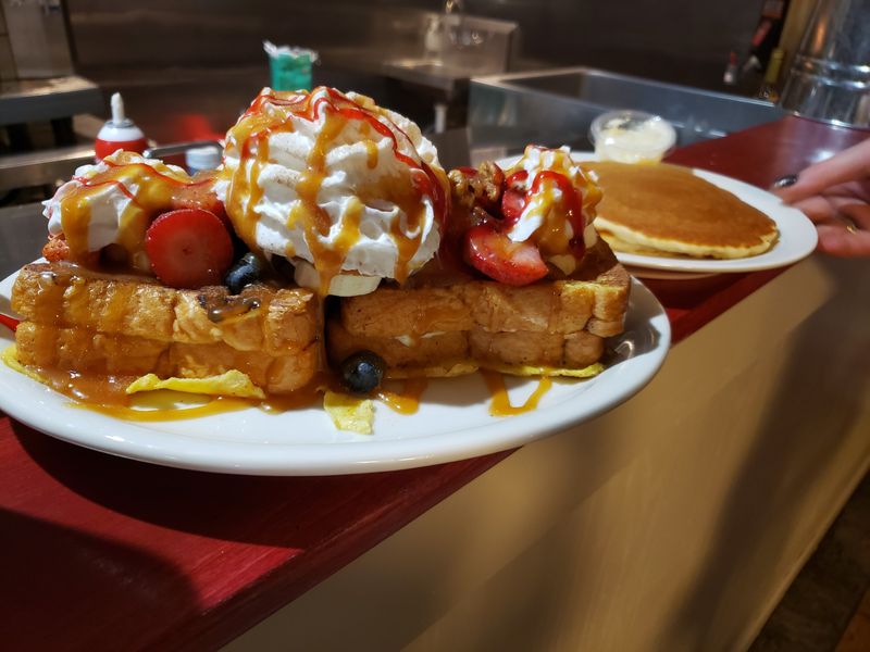 The Country Farmhouse (Morris, IL)