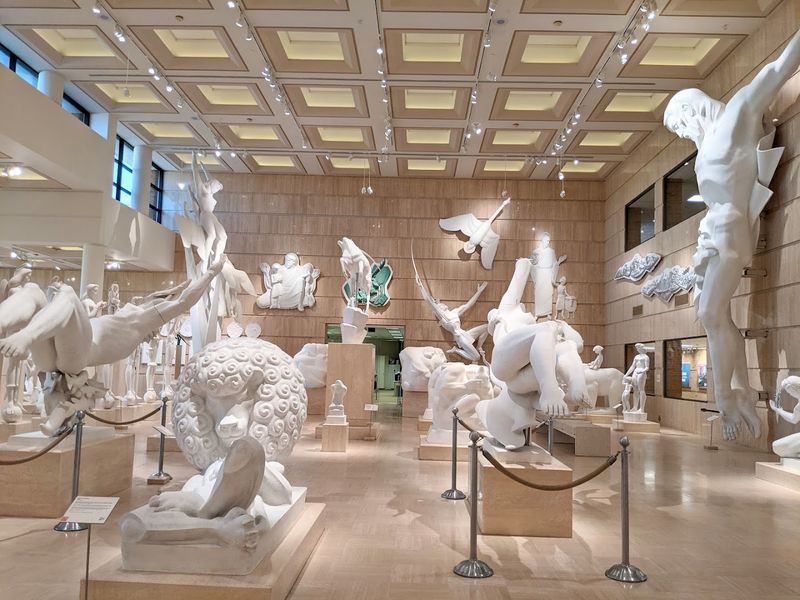 The Story Behind the Sculptor