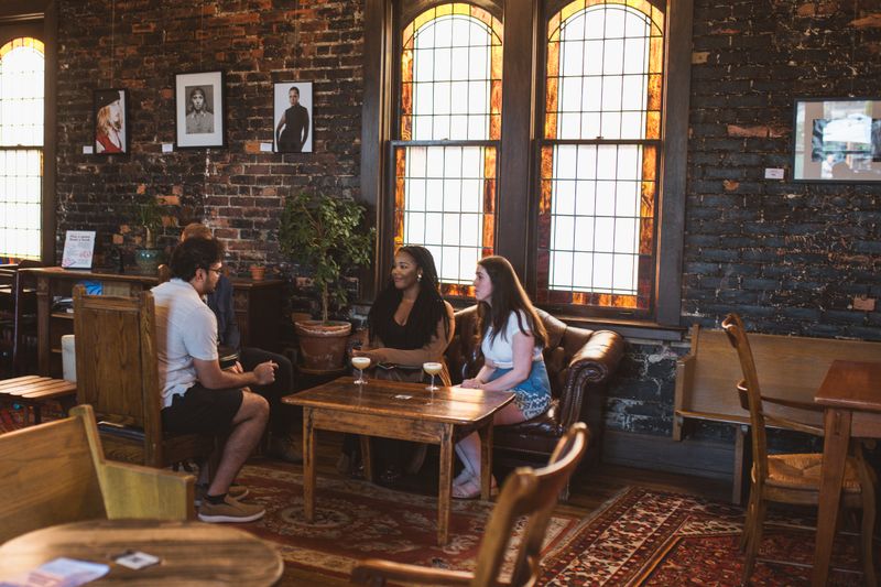 Stained glass that changes the coffee