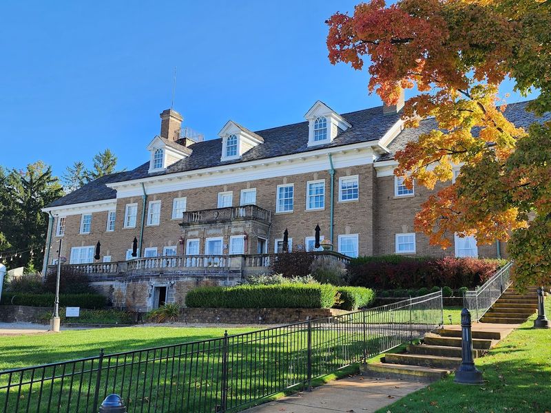 Tours, Tickets, and Timing Your Visit