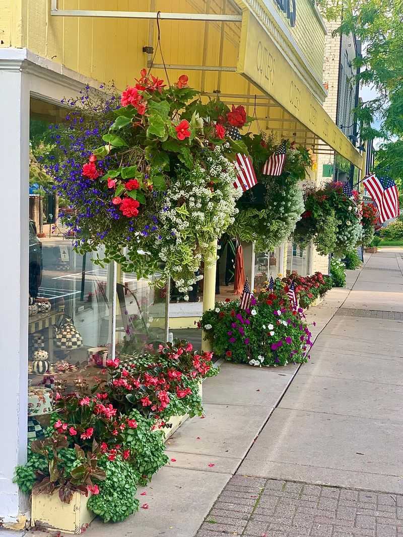 Shopping The Gaslight Blocks