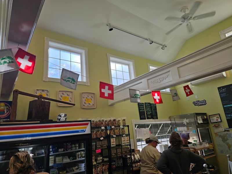 Accessibility, Parking, and Quick Logistics