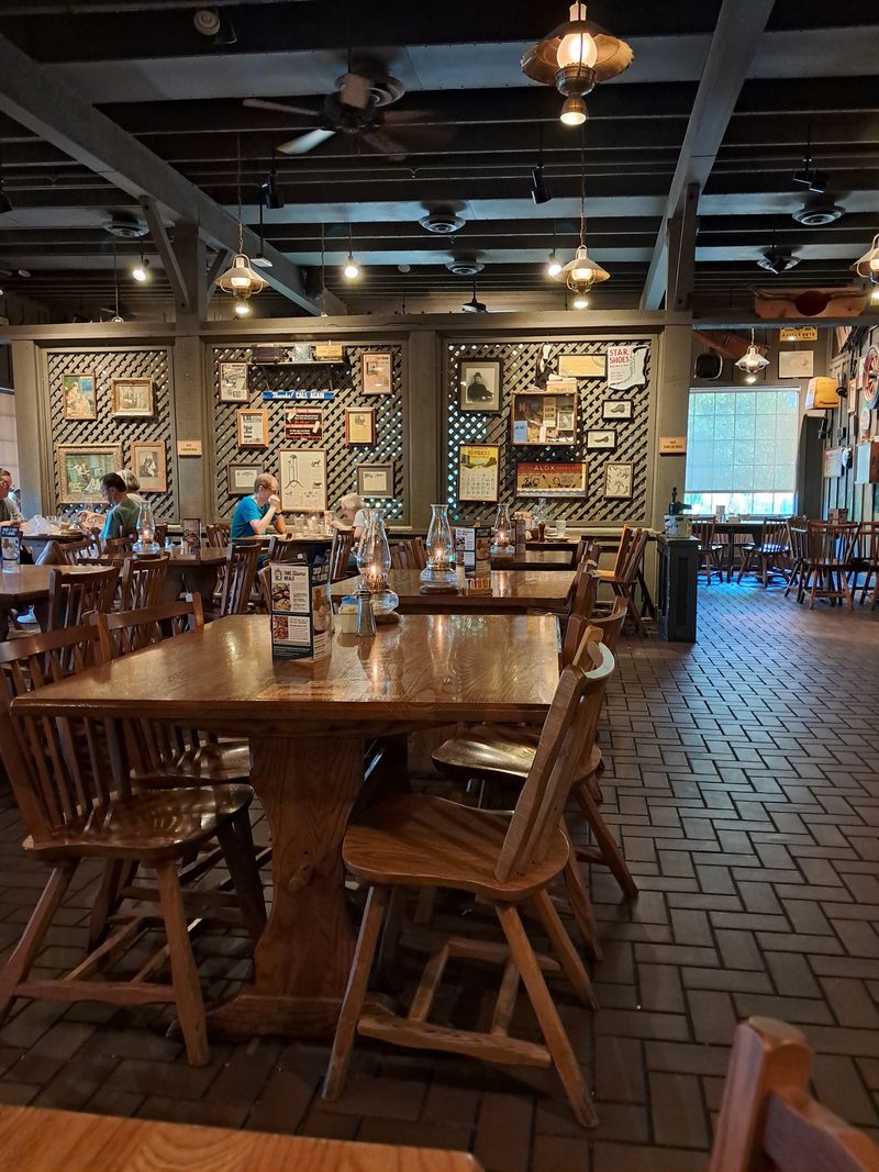 Service With Midwestern Warmth