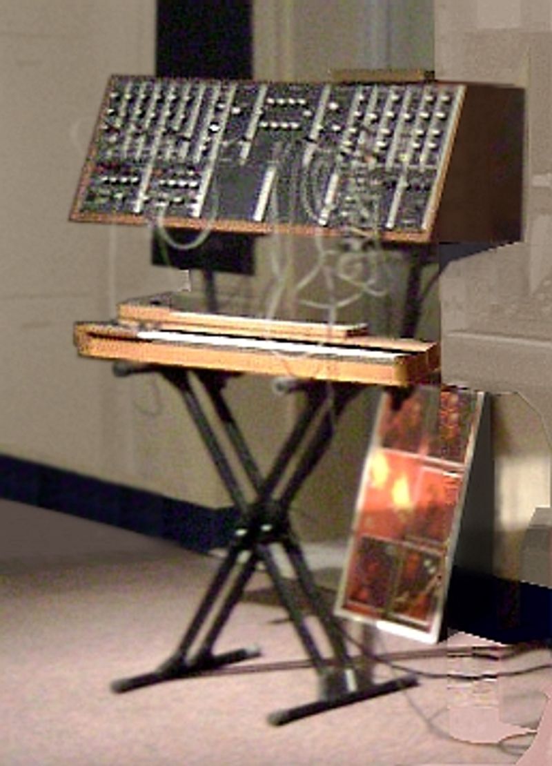 Moog Synthesizer in Lucky Man by Emerson Lake and Palmer