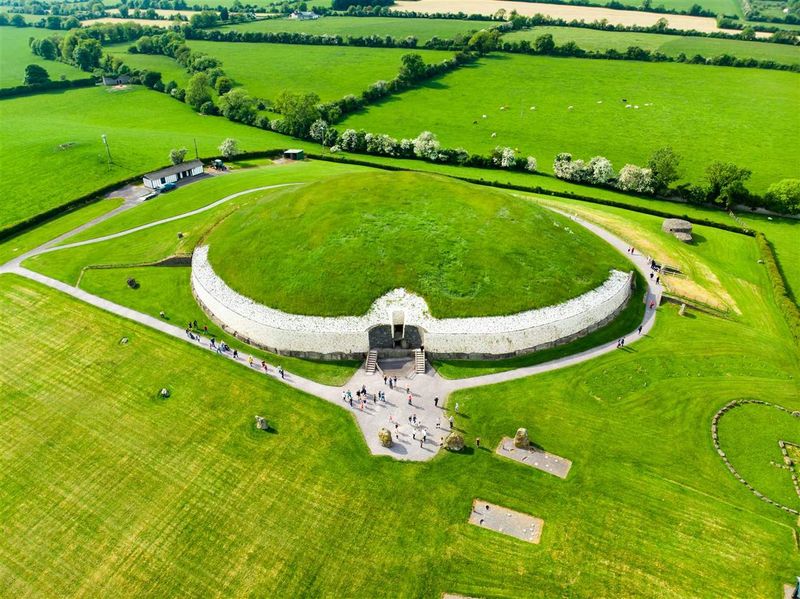 Newgrange — Ancient Passage Tombs Older Than the Pyramids