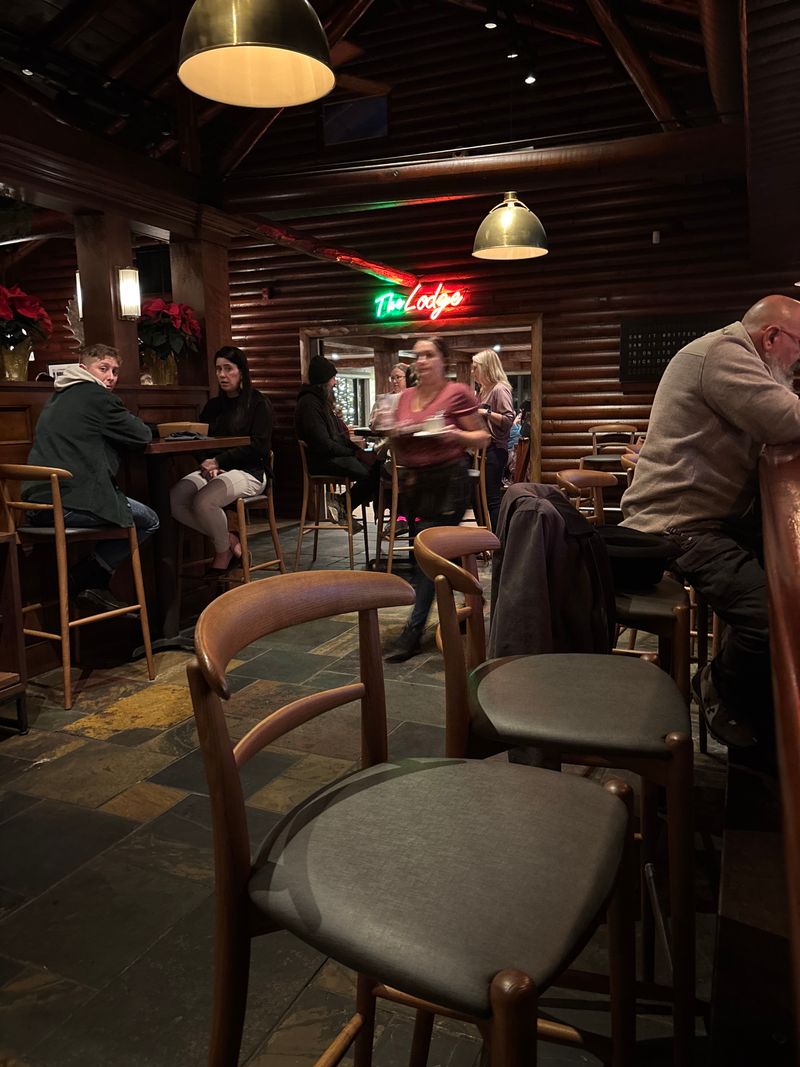 Live Music And Evenings In The Cabin