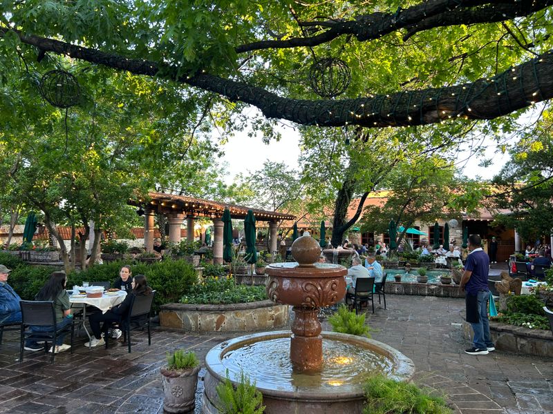 Mariachi Moments Worth Pausing