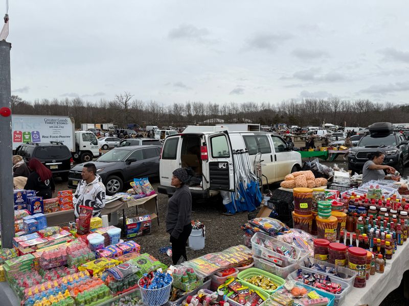 Wear the shoes you'd pack for a theme park