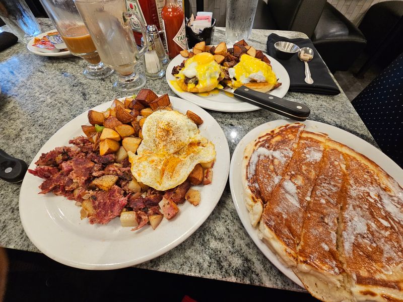 Hob Nob Hill Restaurant (San Diego – Bankers Hill)