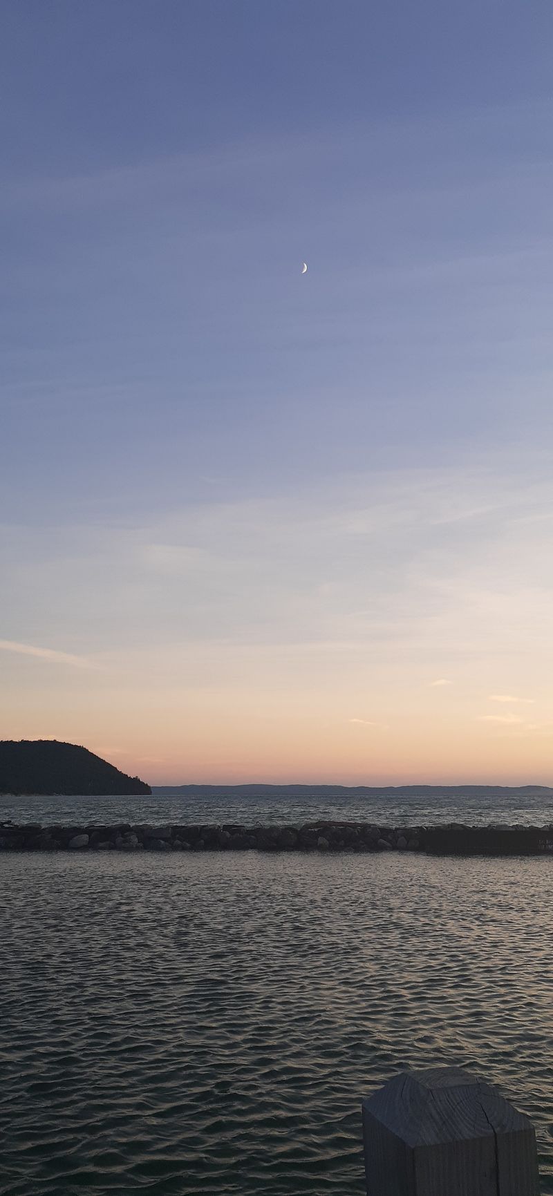 Evening Color That Refuses Filters