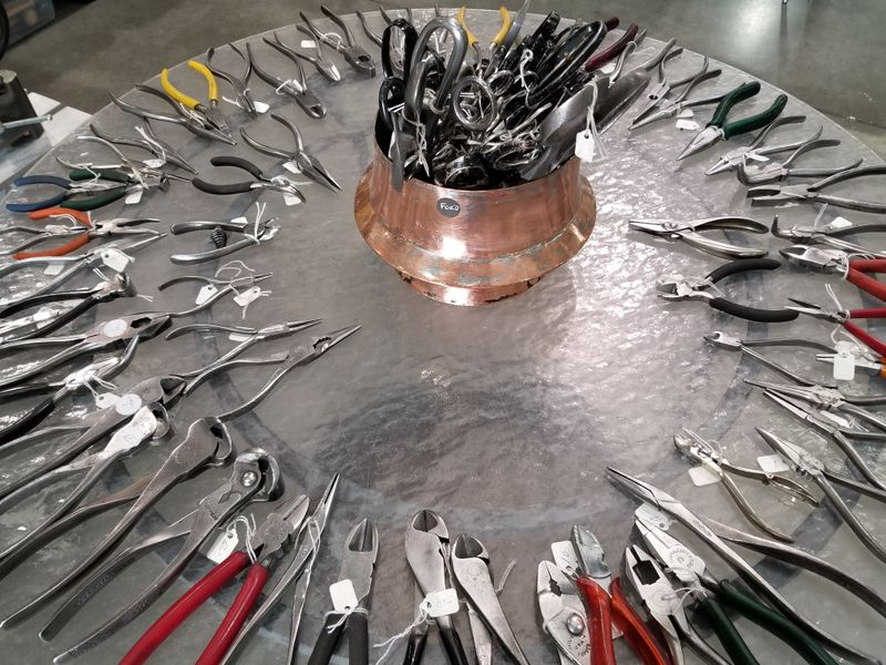 Tools and Hardware for DIY Enthusiasts