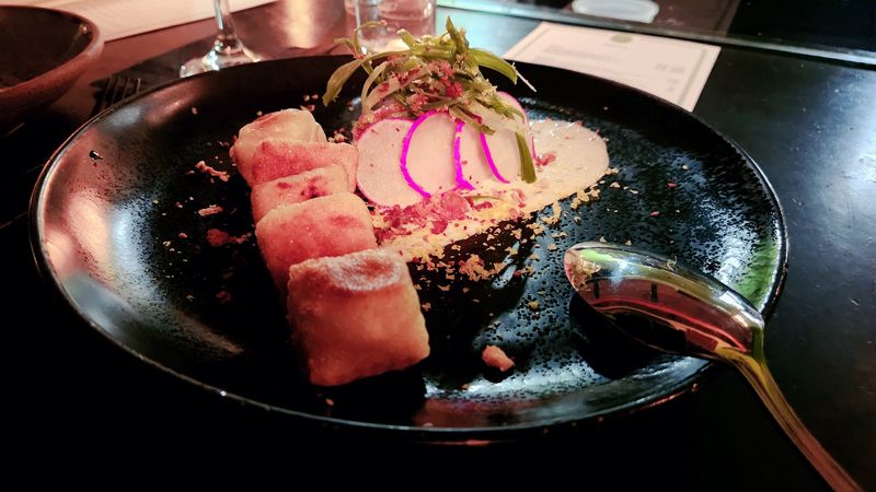 The Share-Everything Approach to Ordering