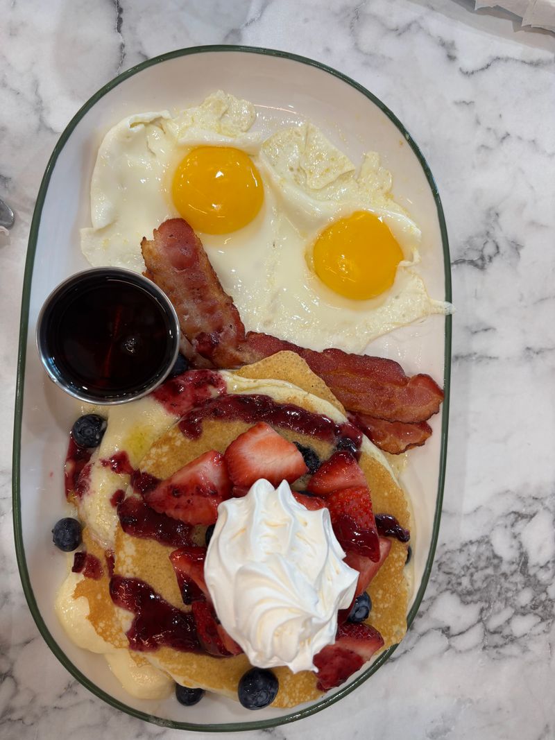 Perkins Restaurant & Bakery – Multiple FL locations