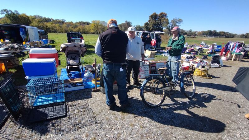 Bargaining Tactics That Stay Friendly