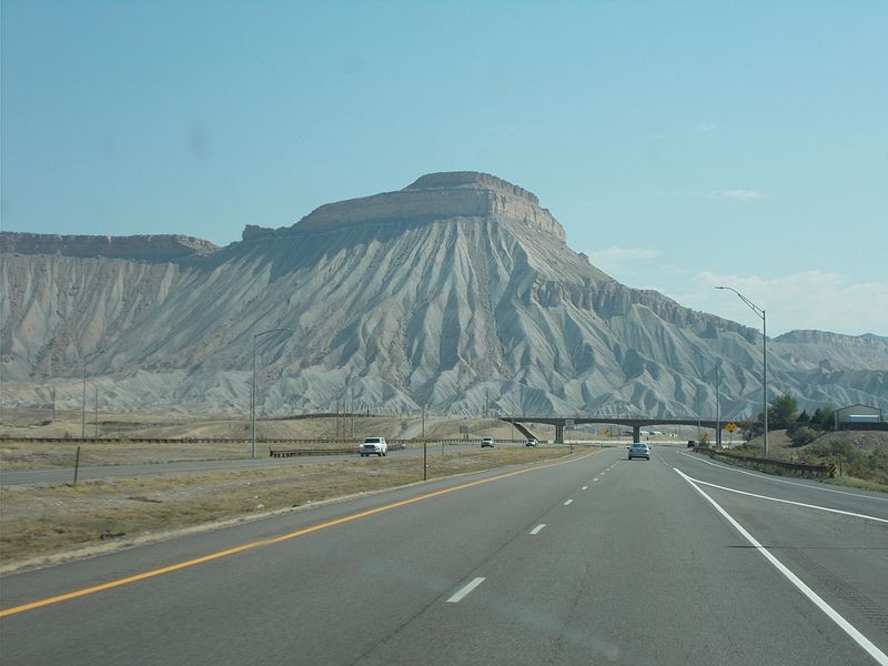 How sinking rock rewrites the surface