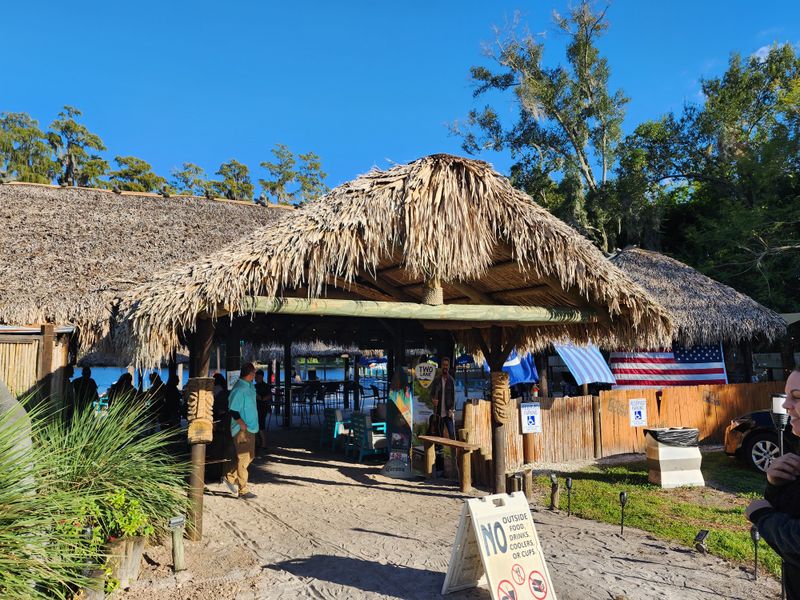 Tiki Cove – Land O’ Lakes