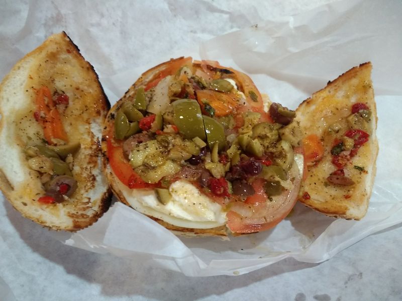 Muffuletta Magic: Olive Salad In The Spotlight