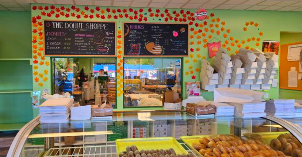 Jacksonville’s Favorite Donuts Have Been Made At This Small Shop Since 1962