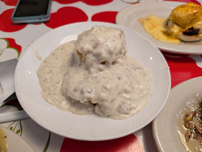 Biscuits and Gravy, Big Smile