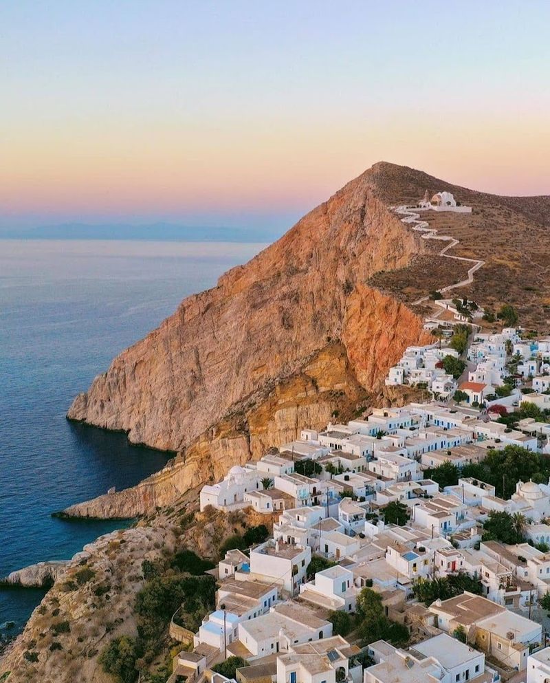 Folegandros — Rugged Greek Serenity