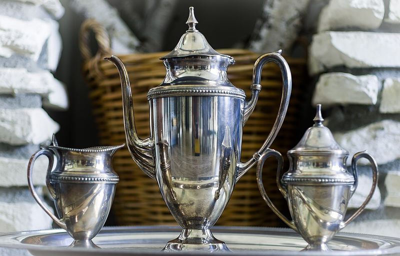 Polish Silver with Baking Soda and Foil