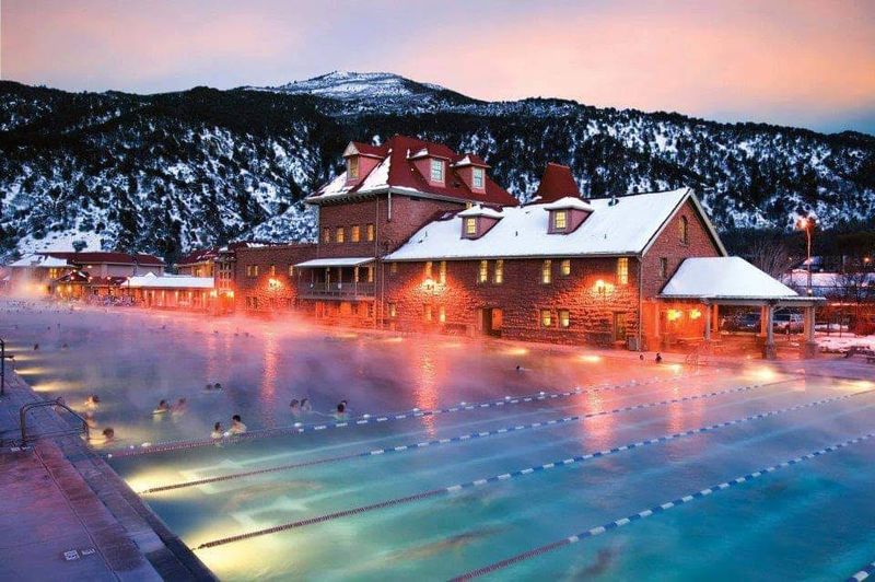 Glenwood Hot Springs — World's Largest Outdoor Hot Pool
