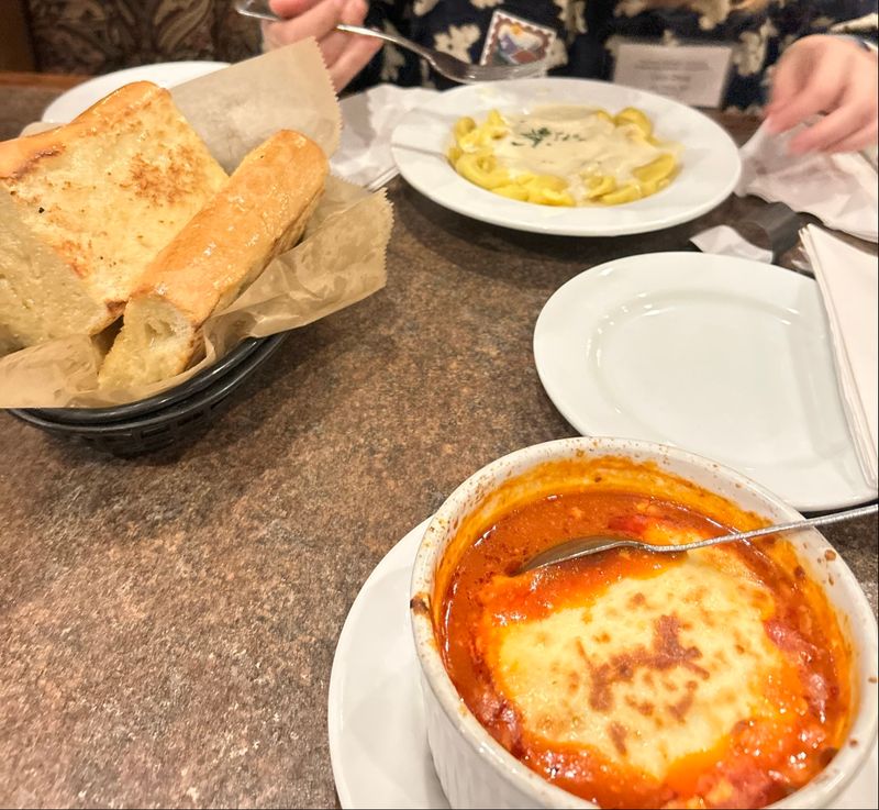 Casa Calabria Restaurant & Lounge