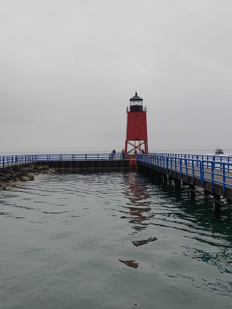 Winter Quiet, Same Welcome