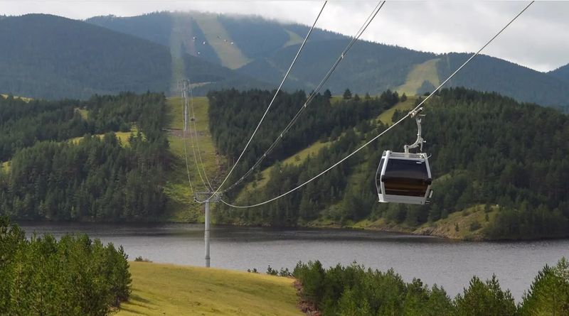 Zlatibor, Serbia — Panoramic Gondolas and Forest Trails