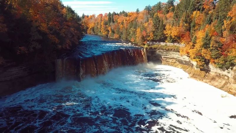 Tahquamenon Falls – Upper Peninsula Beauty