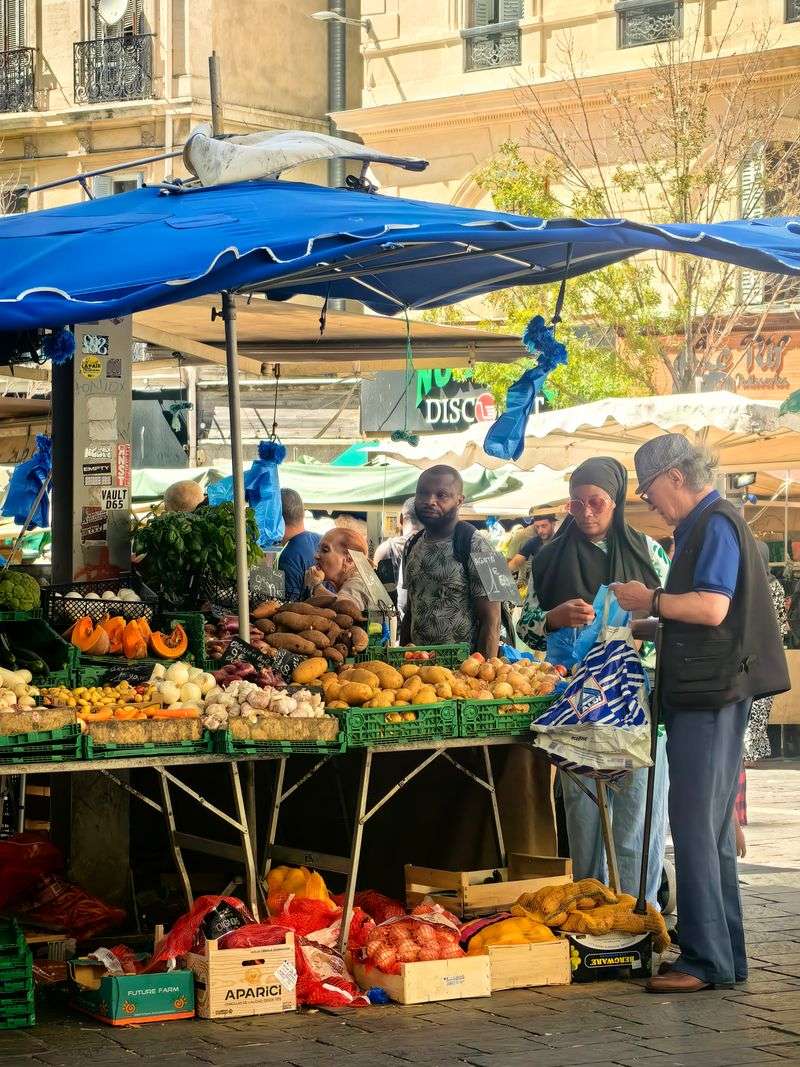 Go to Noailles for markets and everyday Marseille