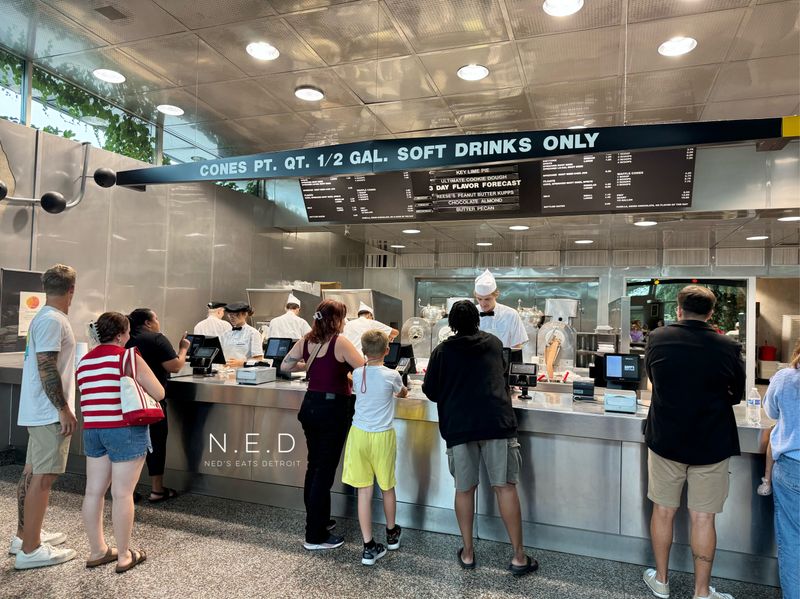 Standing Room, Big Energy