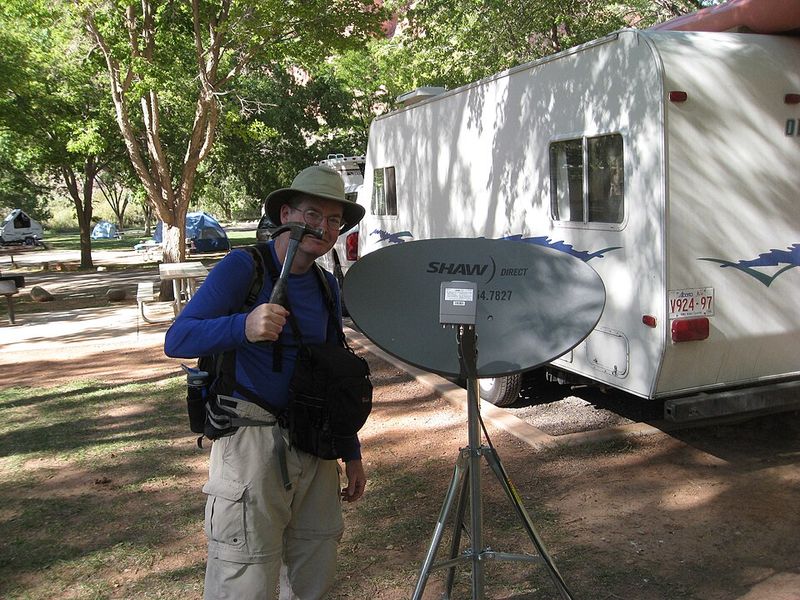 Adjusting a TV antenna to get a clear picture