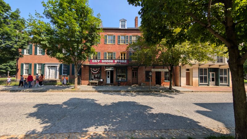 Museums and Living History on Shenandoah Street