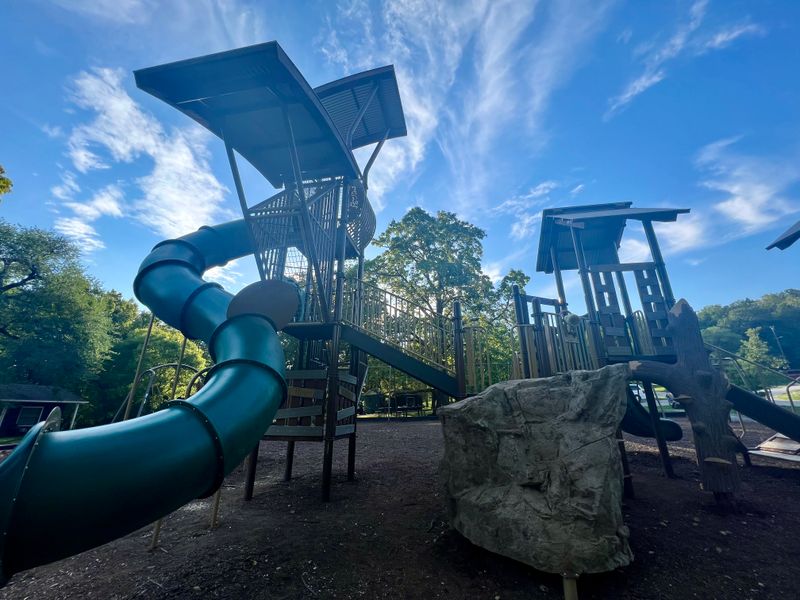 Lake Leatherwood City Park: Trails, Water, and Stone