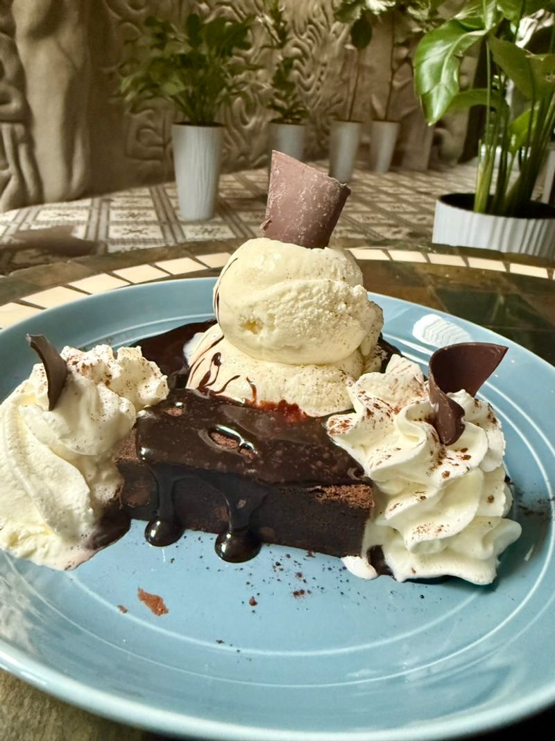 Desserts that double as a spectacle