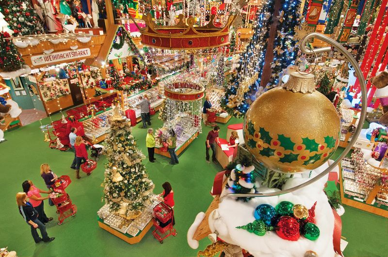Bronner's Christmas Wonderland