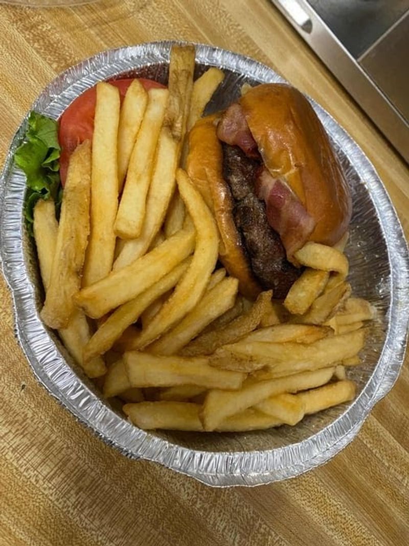 Burgers, Sandwiches, and Serious Lunch Options